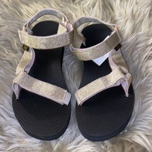 Teva Womens Midform Universal